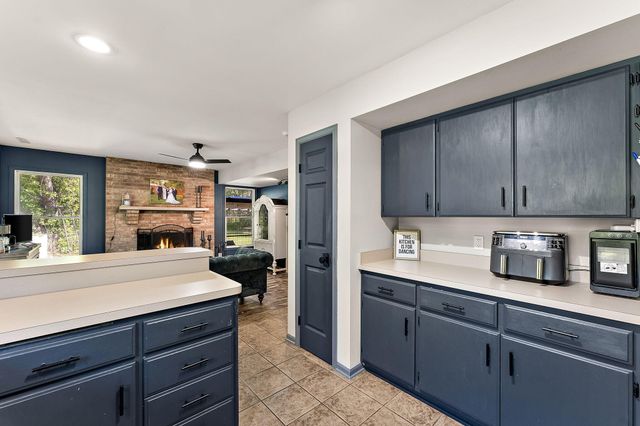 12150 N 332 E, Demotte, IN 46310