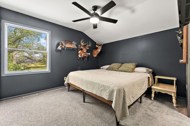 12150 N 332 E, Demotte, IN 46310
