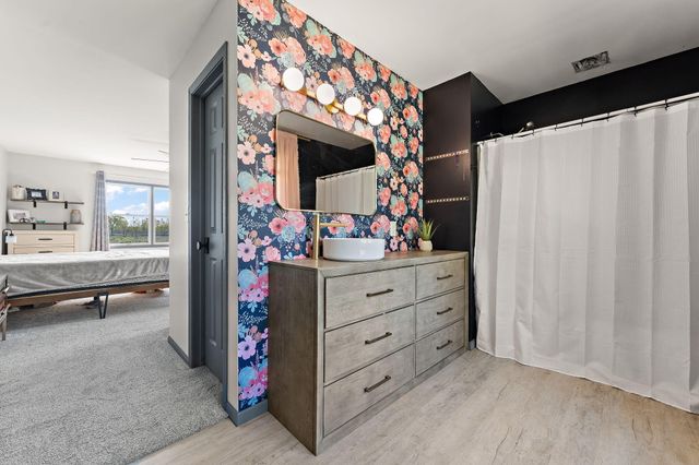 12150 N 332 E, Demotte, IN 46310