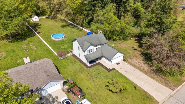 12150 N 332 E, Demotte, IN 46310