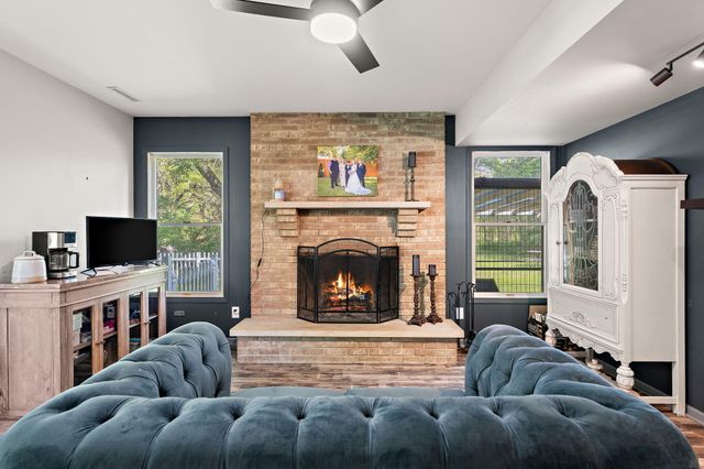 12150 N 332 E, Demotte, IN 46310