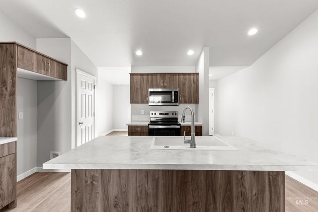 2909 W Animas Creek Dr, Kuna, ID 83634