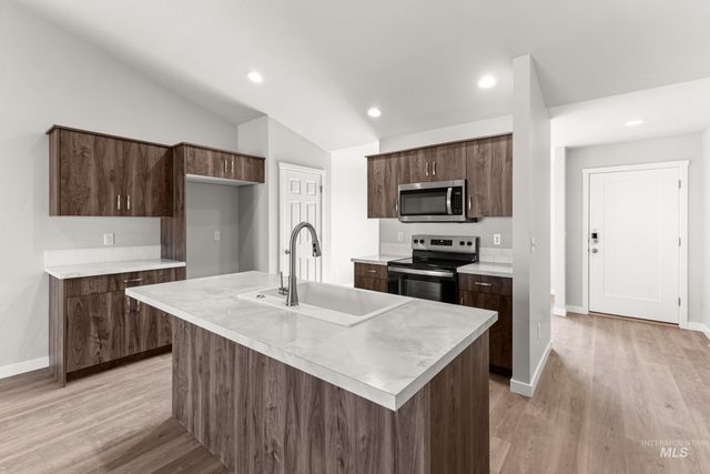 2909 W Animas Creek Dr, Kuna, ID 83634