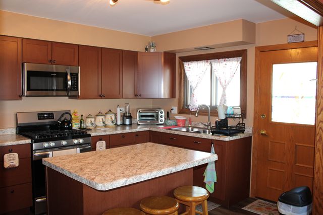 318 Marshall Road, Bensenville, IL 60106