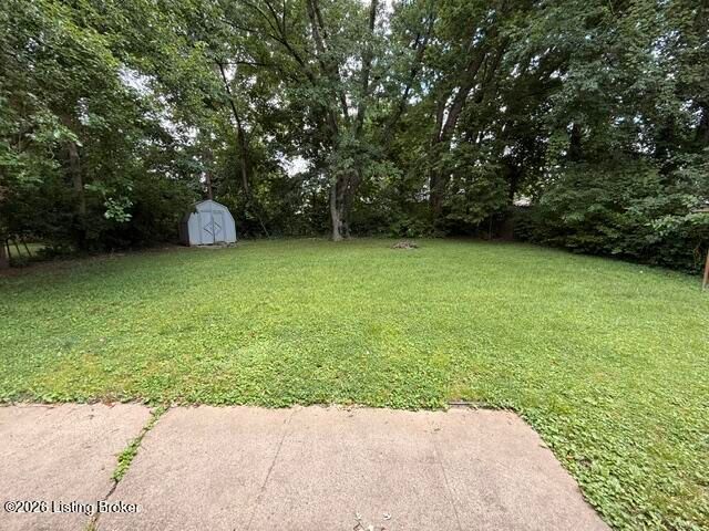 10705 Grafton Hall Rd, Louisville, KY 40272