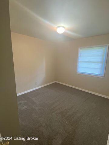 10705 Grafton Hall Rd, Louisville, KY 40272
