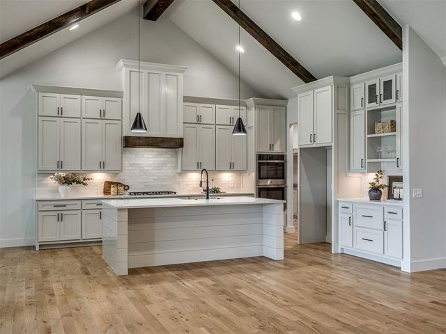 4301 Hunter Glen Drive, Oklahoma City, OK 73179