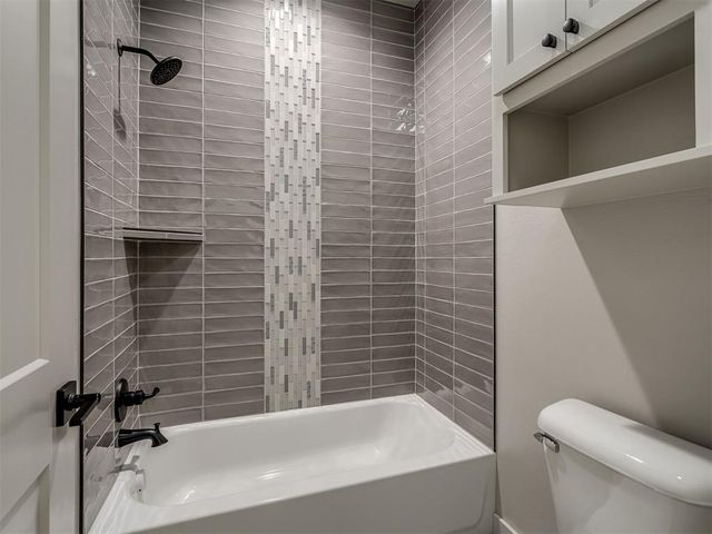 4301 Hunter Glen Drive, Oklahoma City, OK 73179
