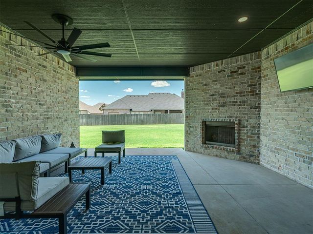 4301 Hunter Glen Drive, Oklahoma City, OK 73179