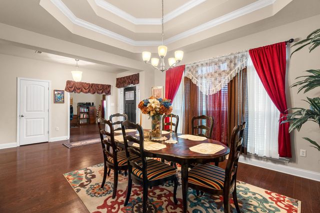 63 N Founders Way, Hattiesburg, MS 39401