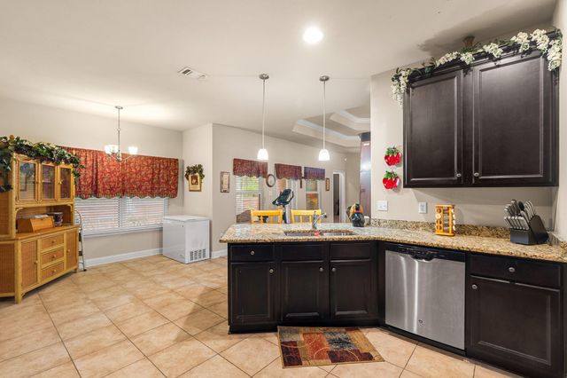 63 N Founders Way, Hattiesburg, MS 39401