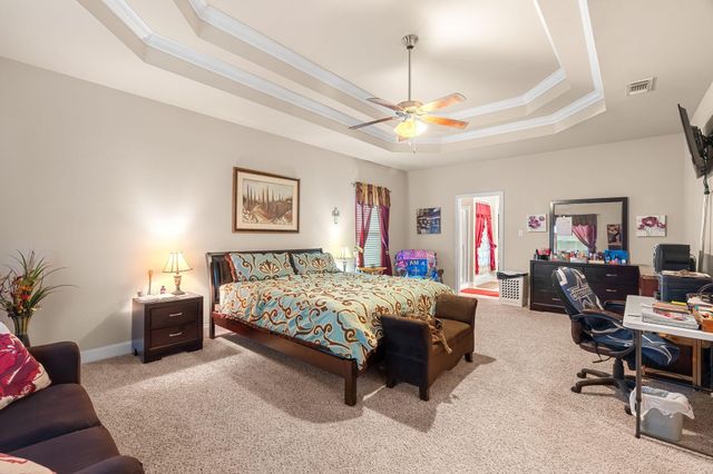 63 N Founders Way, Hattiesburg, MS 39401