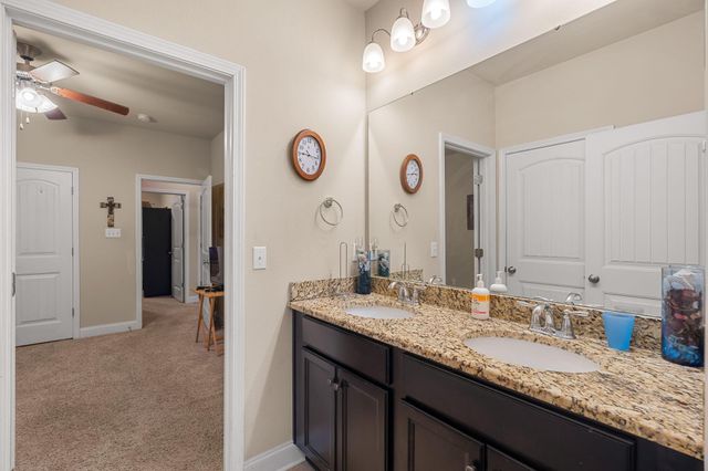 63 N Founders Way, Hattiesburg, MS 39401