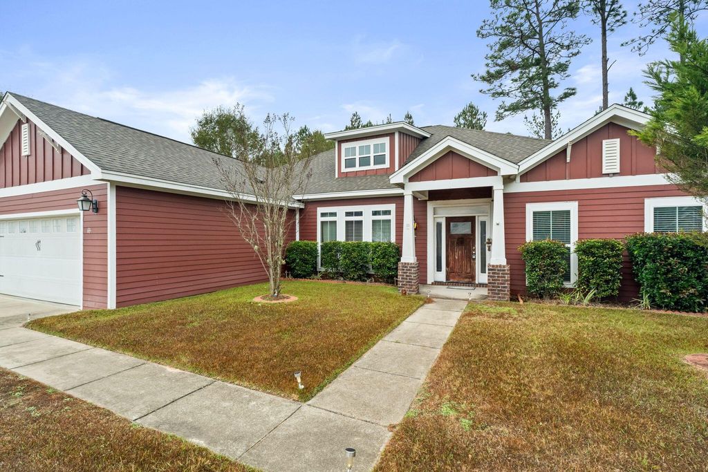 63 N Founders Way, Hattiesburg, MS 39401