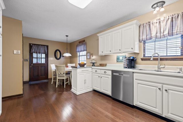 49 Robert E Lee Drive, Ringgold, GA 30736