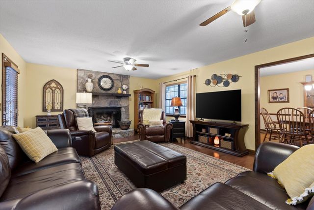 49 Robert E Lee Drive, Ringgold, GA 30736