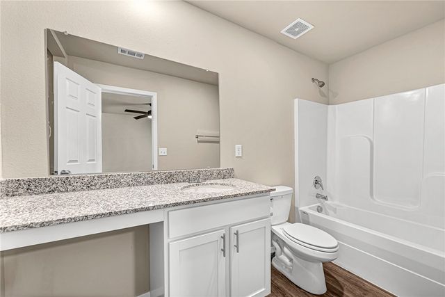 990 S Morningside Drive, Fayetteville, AR 72701