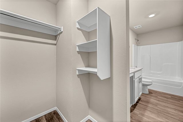 990 S Morningside Drive, Fayetteville, AR 72701