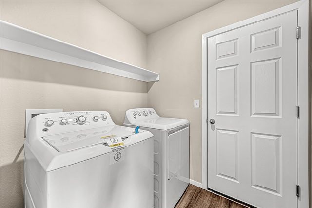 990 S Morningside Drive, Fayetteville, AR 72701