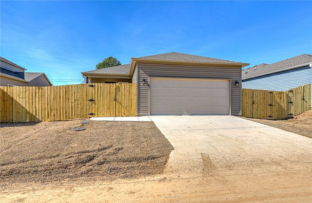 990 S Morningside Drive, Fayetteville, AR 72701