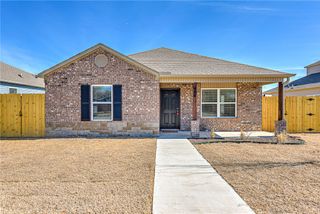 990 S Morningside Drive, Fayetteville, AR 72701