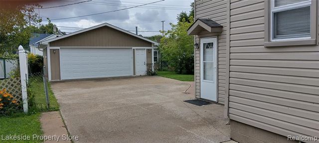 53 Englewood Street, Mount Clemens, MI 48043