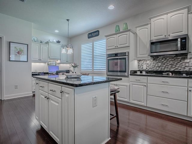 1454 NEUPORT PATH, The Villages, FL 32163