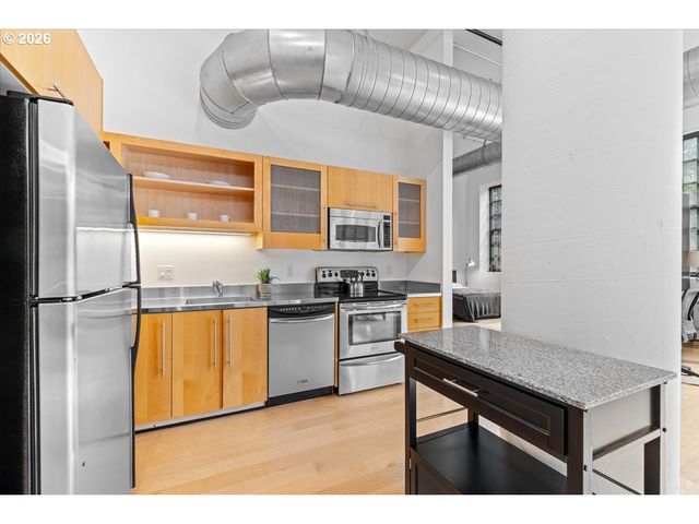 1400 Nw IRVING St 114, Portland, OR 97209