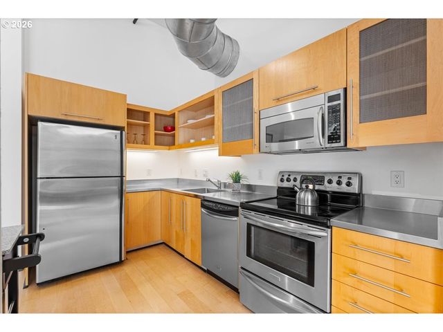 1400 Nw IRVING St 114, Portland, OR 97209