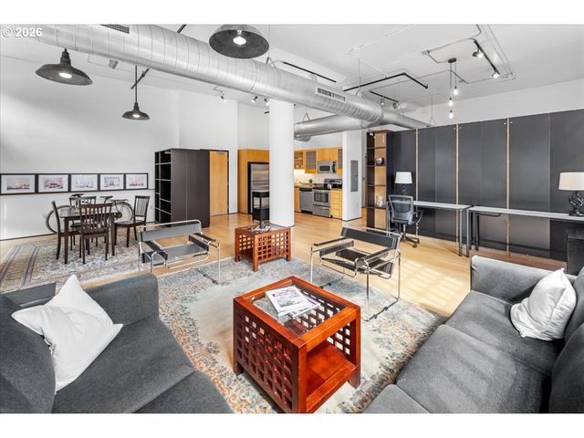 1400 Nw IRVING St 114, Portland, OR 97209