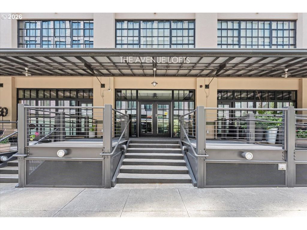 1400 Nw IRVING St 114, Portland, OR 97209