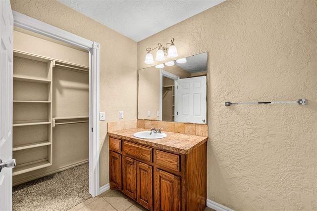 209 W North Dr., Fletcher, OK 73541