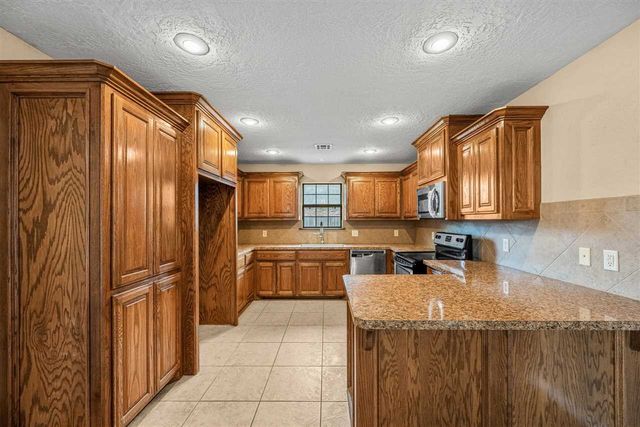209 W North Dr., Fletcher, OK 73541