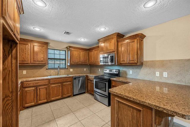 209 W North Dr., Fletcher, OK 73541