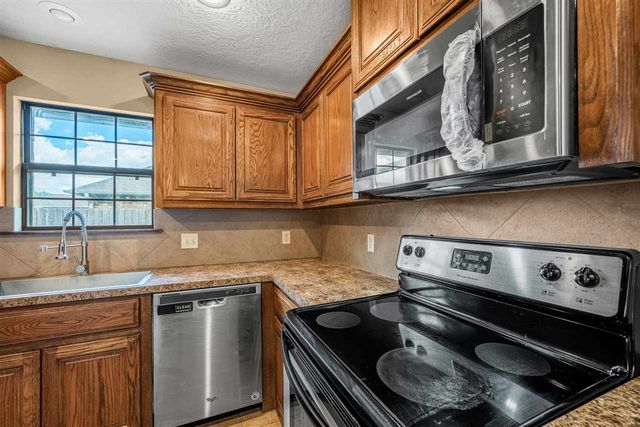 209 W North Dr., Fletcher, OK 73541