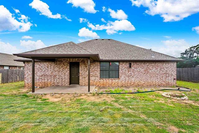 209 W North Dr., Fletcher, OK 73541
