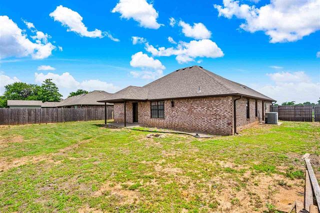 209 W North Dr., Fletcher, OK 73541
