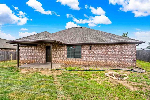 209 W North Dr., Fletcher, OK 73541