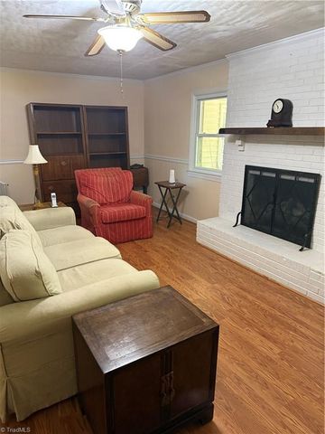3908 Beverly Hills Drive, High Point, NC 27265