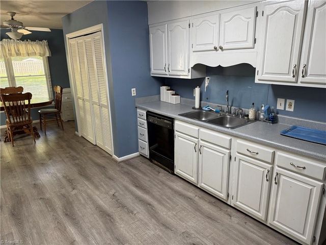 3908 Beverly Hills Drive, High Point, NC 27265