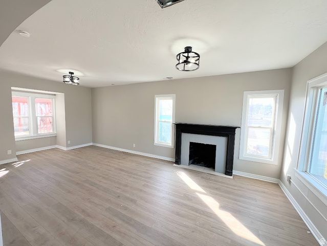 160 E 400 N, Lehi, UT 84043