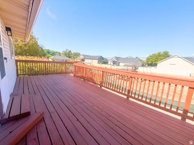 160 E 400 N, Lehi, UT 84043