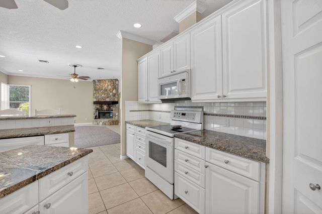 9774 Saddle Court, Lake Worth, FL 33467