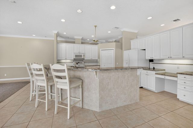 9774 Saddle Court, Lake Worth, FL 33467