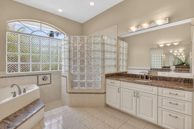 9774 Saddle Court, Lake Worth, FL 33467