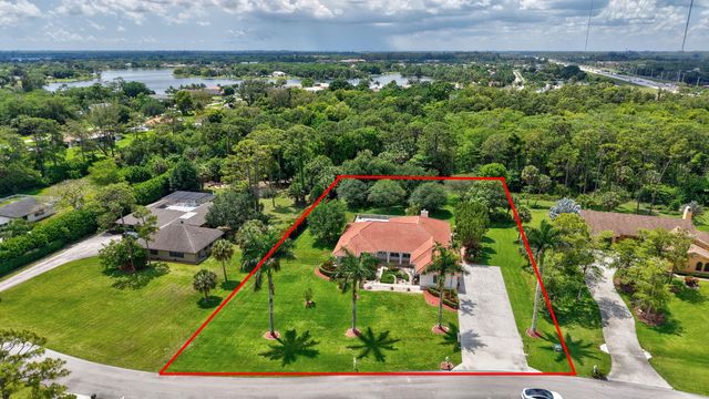 9774 Saddle Court, Lake Worth, FL 33467