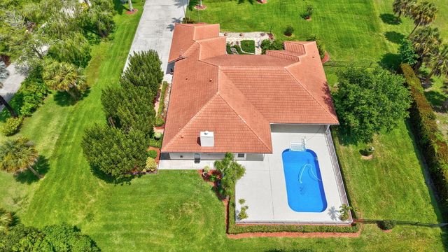 9774 Saddle Court, Lake Worth, FL 33467