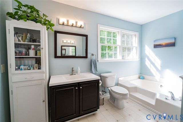 17312 Tiswood Dr, Beaverdam, VA 23015