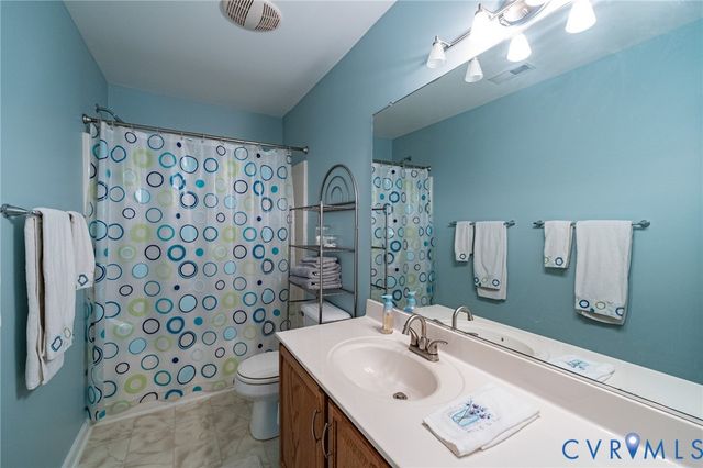 17312 Tiswood Dr, Beaverdam, VA 23015