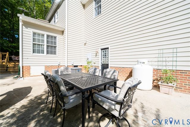 17312 Tiswood Dr, Beaverdam, VA 23015